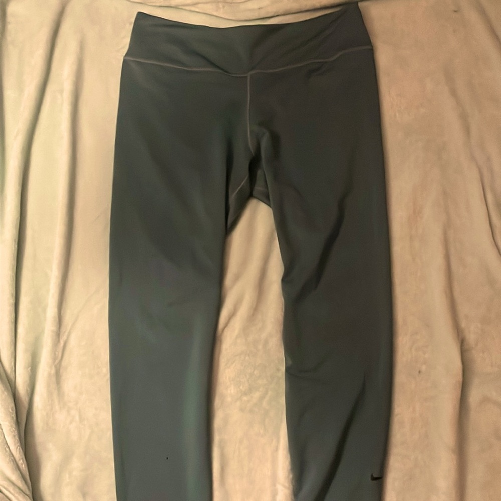 Nike woman’s leggings